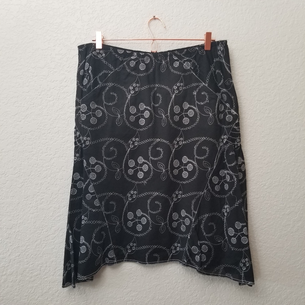Studio M Embroidered Skirt Black L
